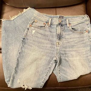 Gap girlfriend straight leg jeans